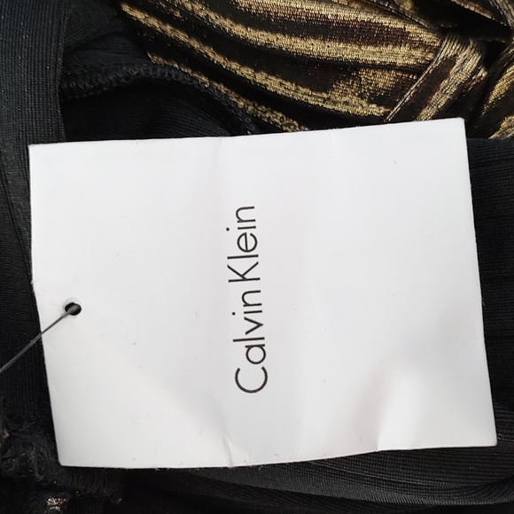 Brand New Calvin Klein Gold Metallic Fitted Sleeveless Party Dress Shimmery 4 - Picture 6 of 12